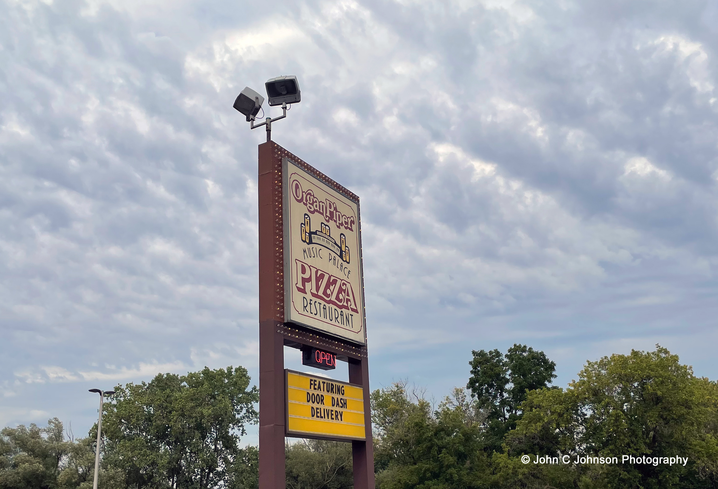 Organ Piper Pizza Greenfield, Wisconsin