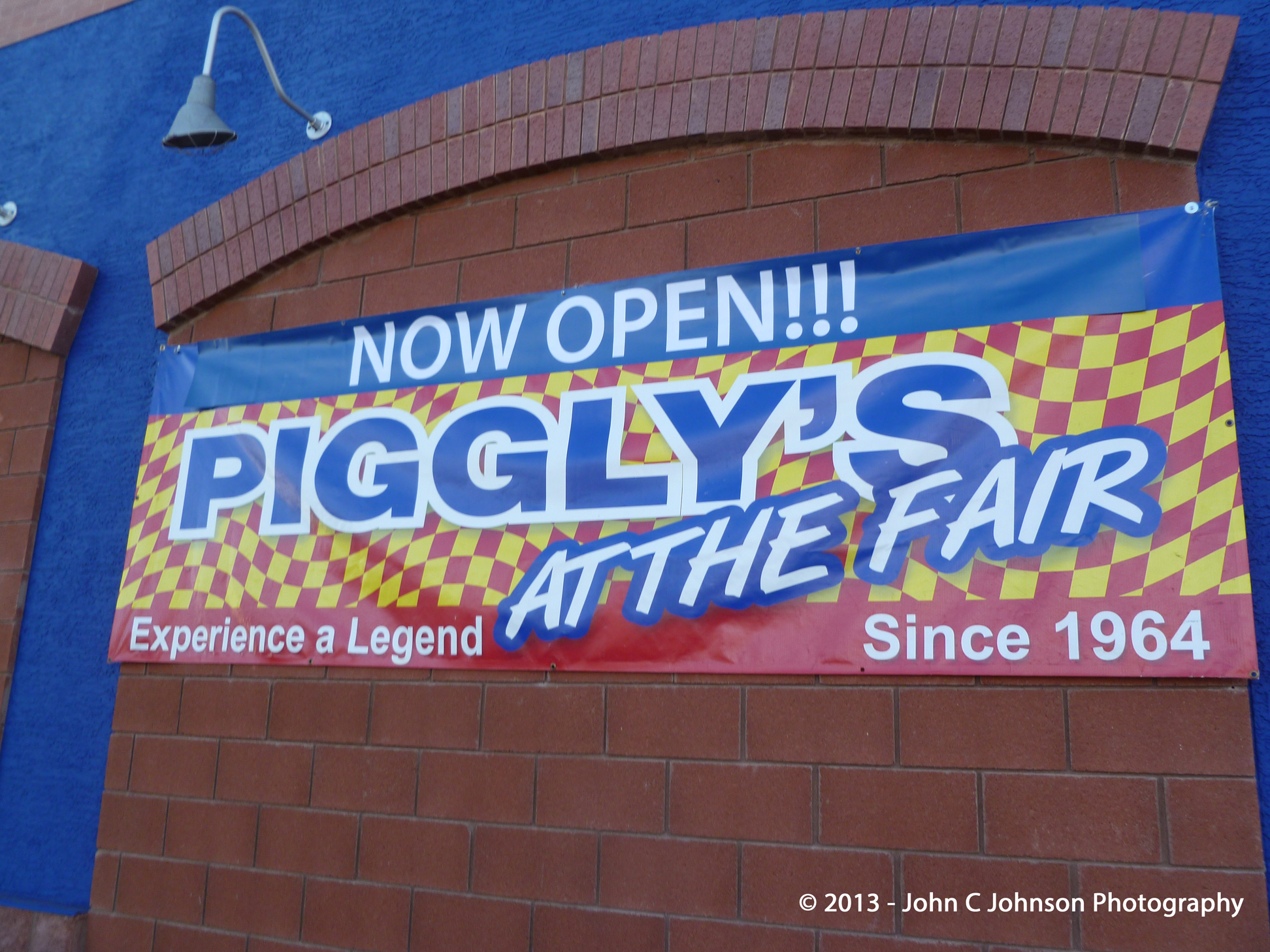 Piggly's at the Fair Mesa, Arizona